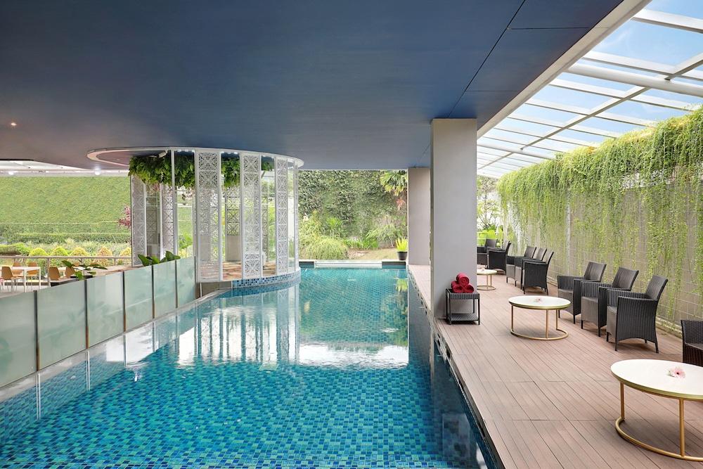 Mercure Bandung Nexa Supratman Экстерьер фото