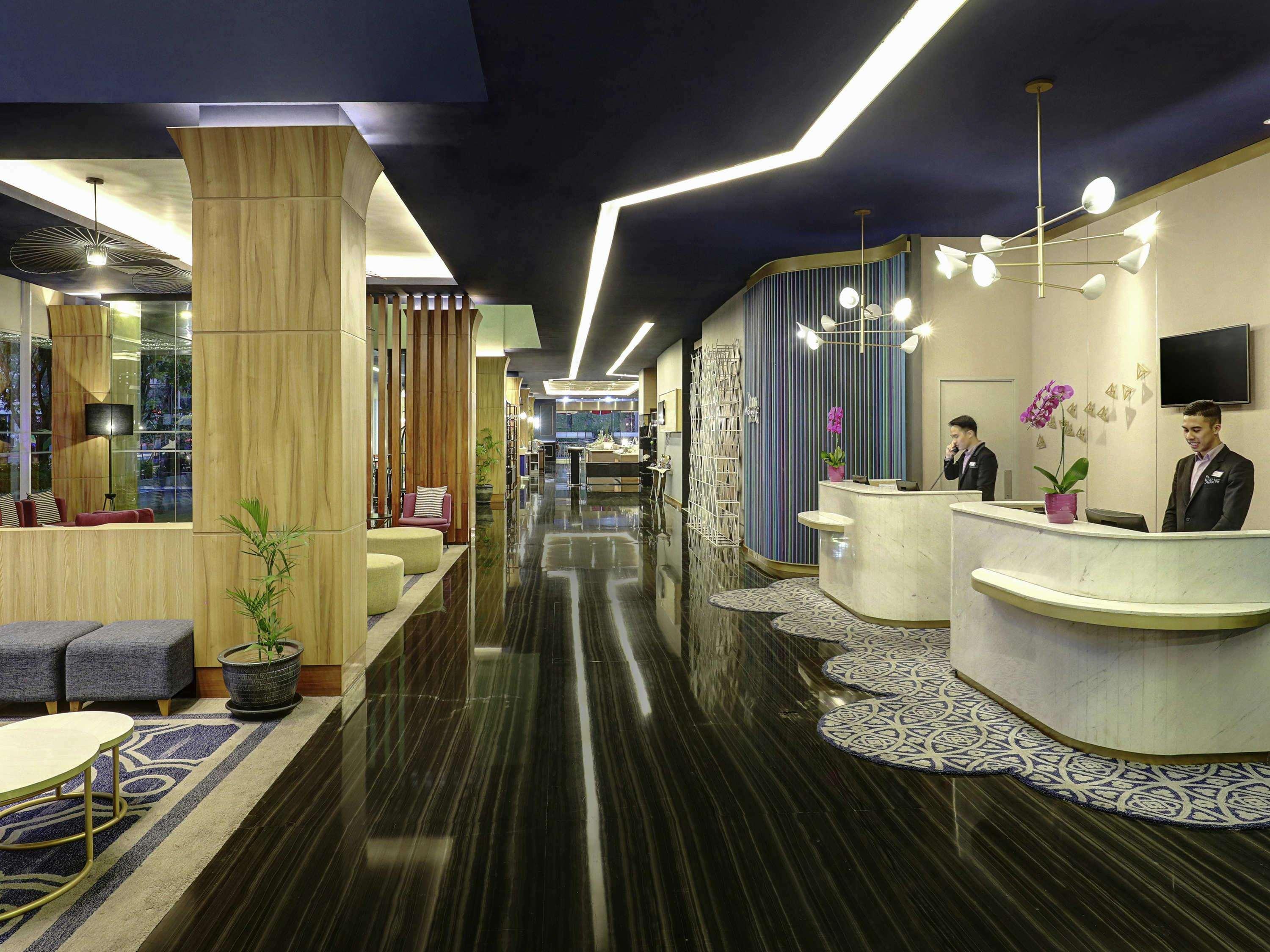 Mercure Bandung Nexa Supratman Экстерьер фото
